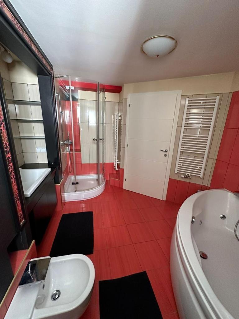 Jacuzzi Apartment - Center Zagreb Bagian luar foto